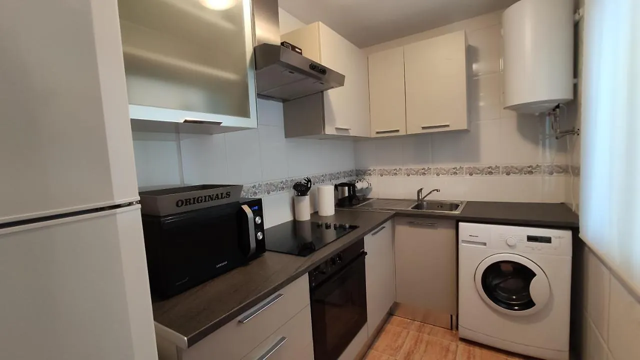 Apartamentos Seneca Junto Al Centro Malaga Apartment