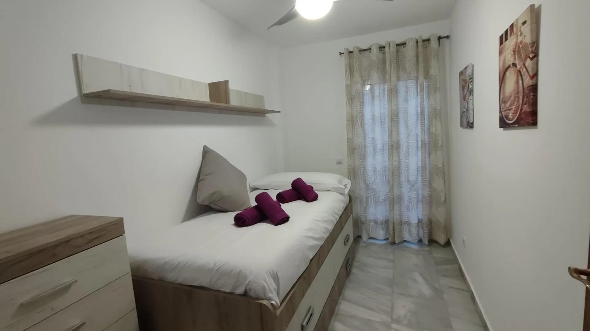 Apartment Apartamentos Seneca Junto Al Centro Malaga Spain